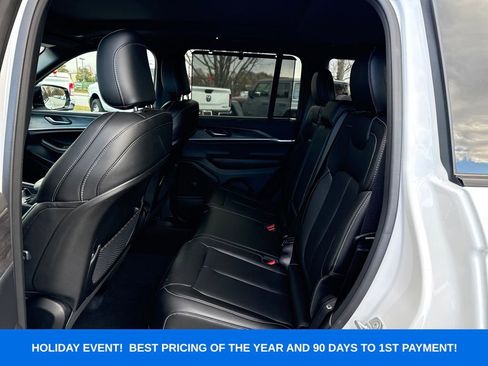 New 2025 Jeep Grand Cherokee Limited w/ Luxury Tech Group II image 42