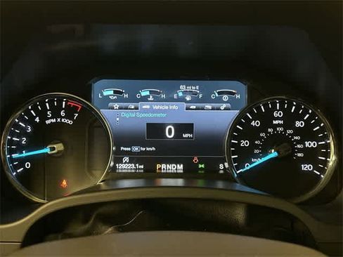 Used 2018 Ford Expedition XLT w/ Equipment Group 202A image 6