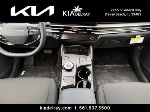 New 2026 Kia Sportage LX FWD image 13