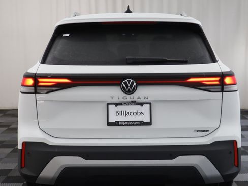 New 2026 Volkswagen Tiguan S image 15