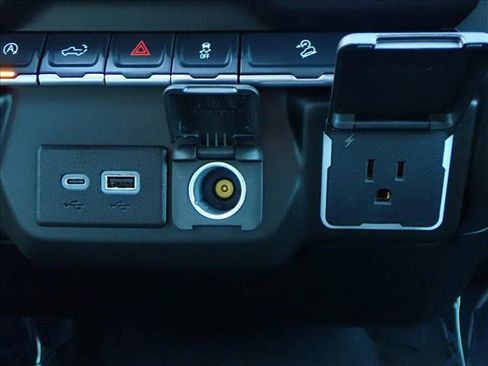 Used 2025 Chevrolet Silverado 1500 Custom Trail Boss w/ Turbomax Blackout Package image 18