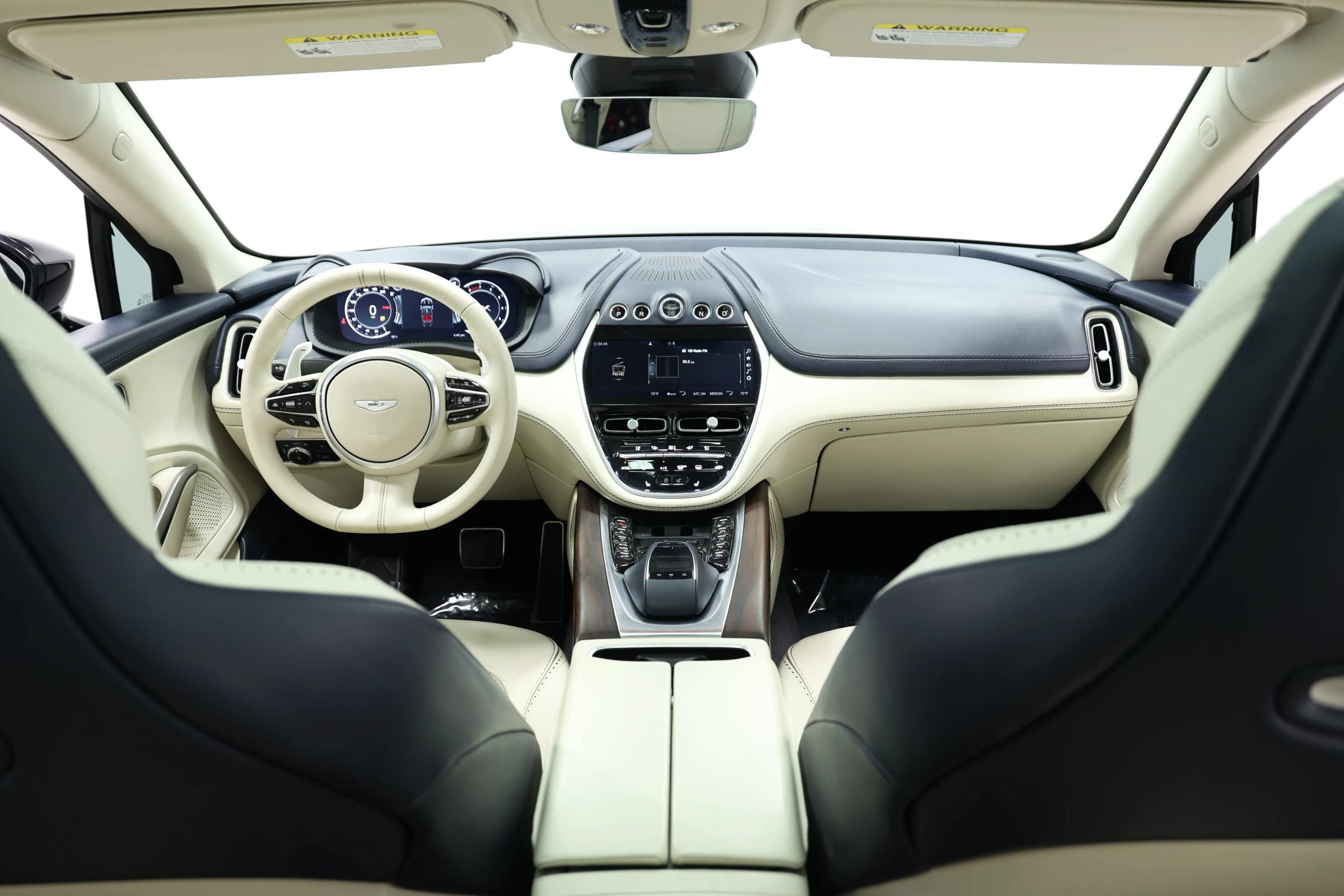 Used 2021 Aston Martin DBX AWD/4WD image 31