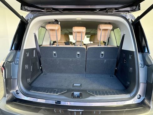 Certified 2025 INFINITI QX80 Luxe image 28