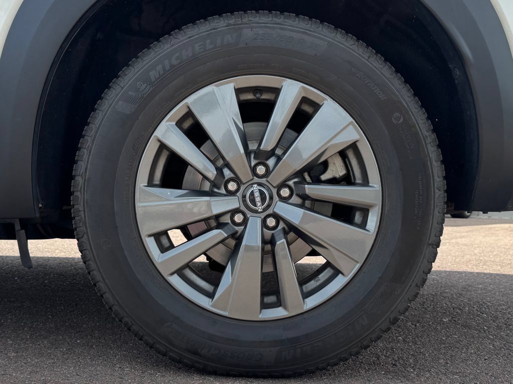 Used 2022 Nissan Pathfinder S AWD/4WD image 12