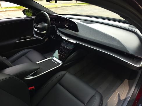 Used 2024 Lucid Air Touring AWD/4WD image 22