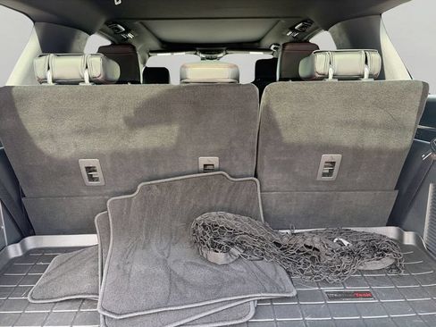 Used 2023 Ford Expedition Limited RWD image 7
