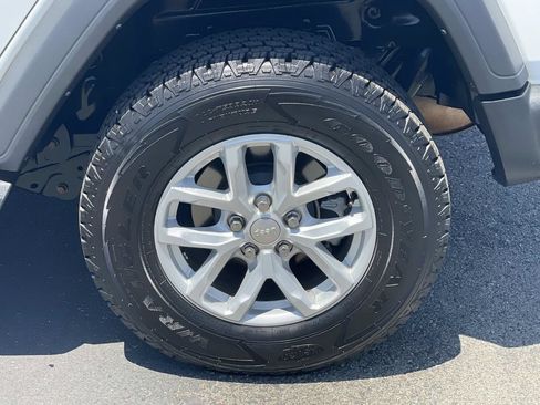 Used 2023 Jeep Wrangler Unlimited Sport AWD/4WD image 30