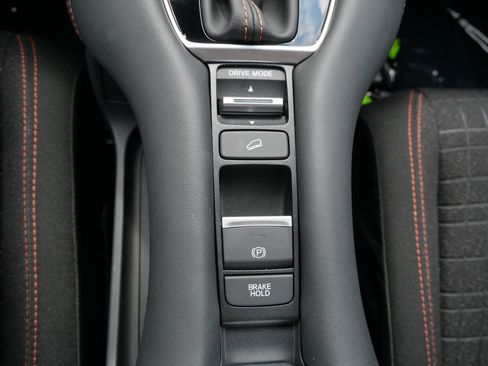 Certified 2024 Honda HR-V Sport image 32