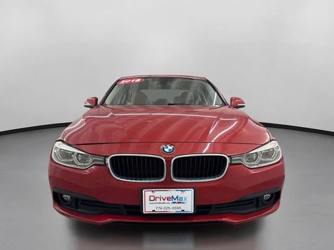 Used 2018 BMW 320i xDrive Sedan w/ Convenience Package image 2