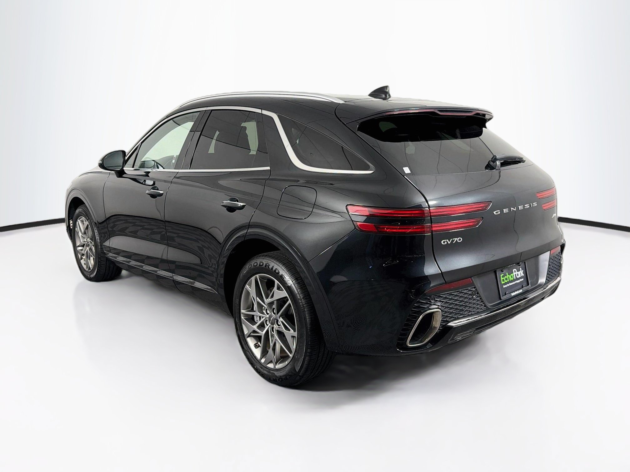 Used 2025 Genesis GV70 2.5T AWD/4WD image 5