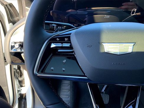 New 2025 Cadillac Lyriq Luxury image 23