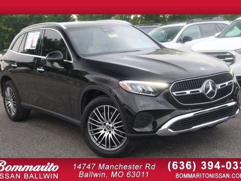 Used 2024 Mercedes-Benz GLC 300 4MATIC image 1
