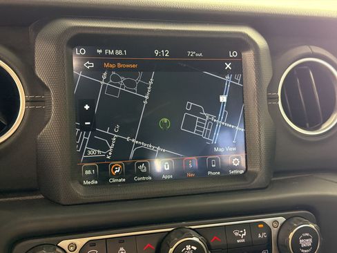 Used 2021 Jeep Wrangler Unlimited Sahara w/ Cold Weather Group AWD/4WD image 20