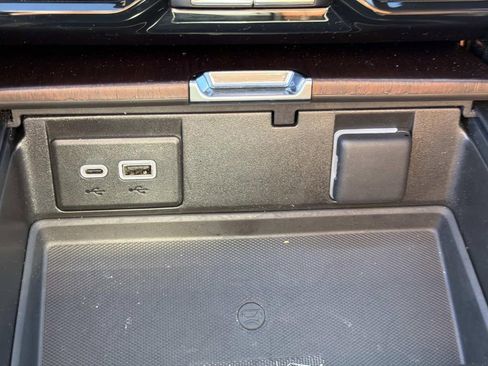 Used 2023 GMC Yukon XL Denali Ultimate image 34