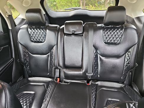 Used 2024 Ford Edge Titanium AWD/4WD image 18