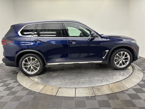 New 2026 BMW X5 xDrive50e AWD/4WD image 17