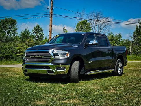 Used 2023 RAM 1500 Laramie AWD/4WD image 11