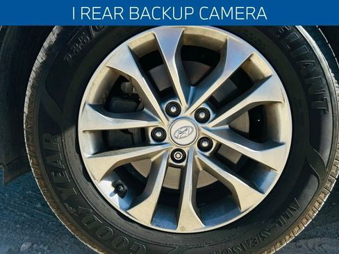 Used 2020 Hyundai Santa Fe SEL image 11