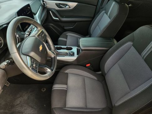 Used 2024 Chevrolet Blazer LT w/ Convenience Package FWD image 13