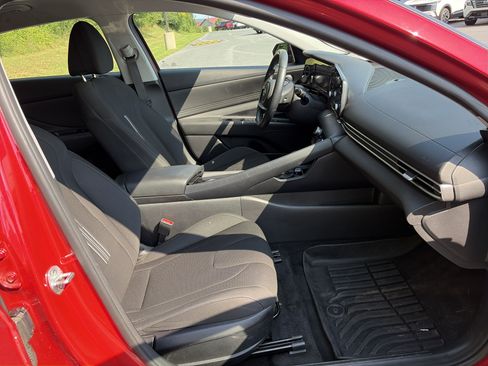 Used 2021 Hyundai Elantra SEL w/ Convenience Package FWD image 23
