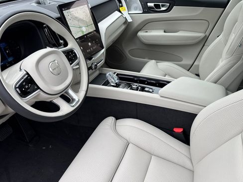 New 2026 Volvo XC60 T8 Ultra w/ Protection Package Premier AWD/4WD image 9