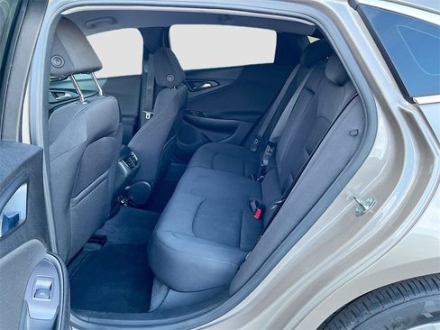 Used 2022 Chevrolet Malibu LT image 25