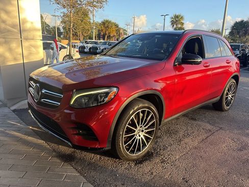 Used 2018 Mercedes-Benz GLC 300 image 2