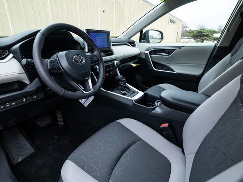 New 2025 Toyota RAV4 XLE w/ Convenience Package image 13