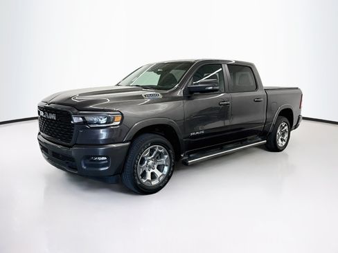 Used 2025 RAM 1500 Big Horn AWD/4WD image 3