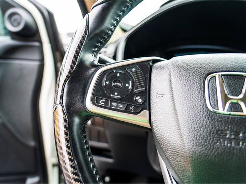 Used 2018 Honda CR-V Touring image 16
