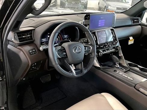 New 2026 Lexus LX 700h Luxury image 6