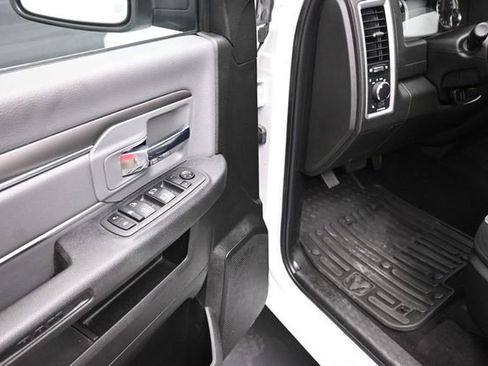 Used 2023 RAM 1500 Classic SLT w/ Electronics Group AWD/4WD image 14