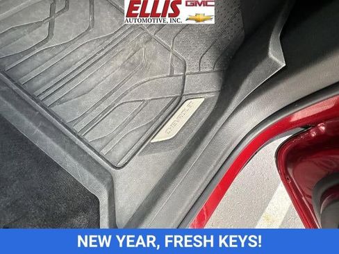 Used 2023 Chevrolet Traverse RS w/ LPO, Floor Liner Package image 36