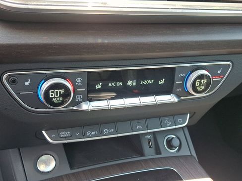 Used 2023 Audi Q5 2.0T Premium w/ Convenience Package AWD/4WD image 16
