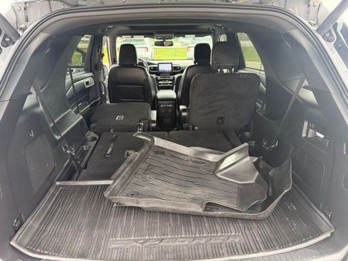 Used 2022 Ford Explorer ST-Line w/ Class IV Trailer Tow Package AWD/4WD image 33