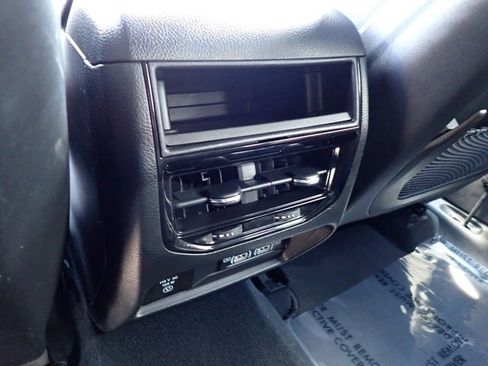 Certified 2023 Jeep Grand Cherokee Altitude image 19