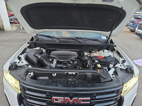 Used 2022 GMC Acadia SLT w/ Elevation Edition FWD image 30