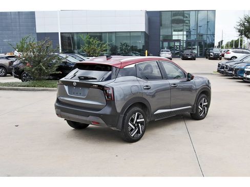 Used 2026 Nissan Kicks SV FWD image 6