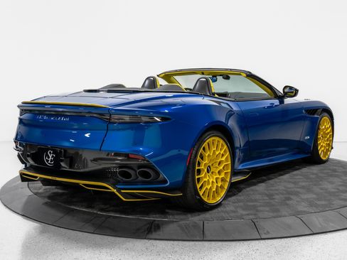 Used 2023 Aston Martin DBS Coupe RWD image 67