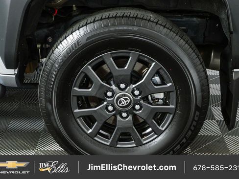 Used 2025 Toyota 4Runner SR5 RWD image 34