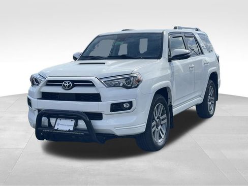 Used 2022 Toyota 4Runner TRD Sport w/ Technology Package image 2