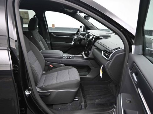 New 2026 GMC Acadia Elevation w/ LPO, Floor Liner Package image 11