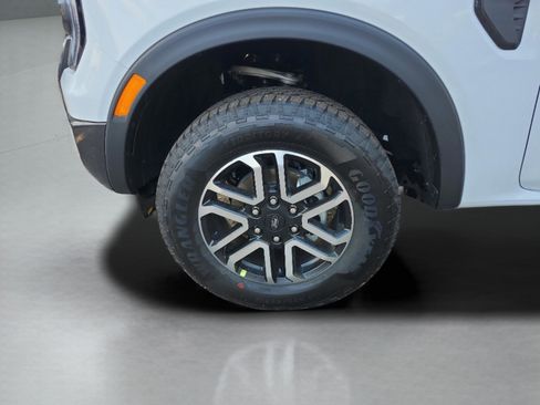 New 2025 Ford Ranger Lariat w/ FX4 Off-Road Package image 28