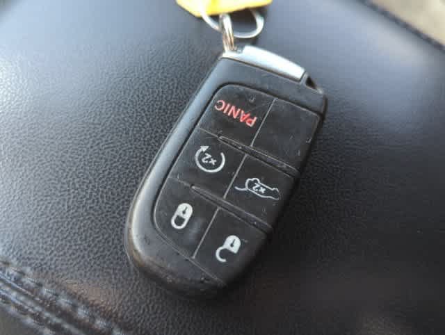 Used 2015 Jeep Grand Cherokee Altitude AWD/4WD image 34