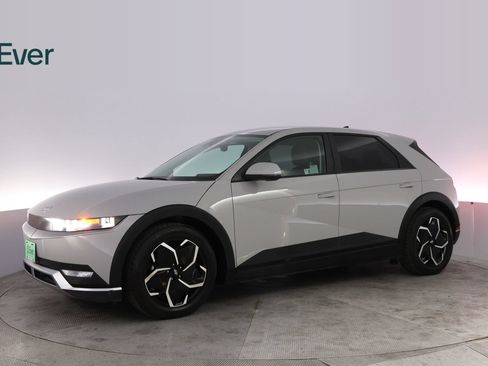 Used 2024 Hyundai Ioniq 5 SEL RWD image 18