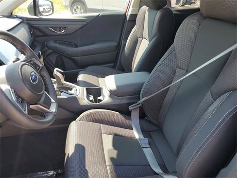 Certified 2025 Subaru Outback Premium w/ Popular Package #1A image 16