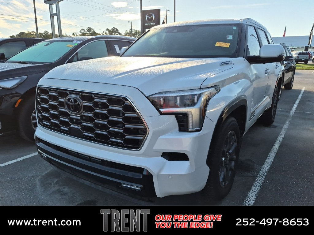 Used 2025 Toyota Sequoia Platinum AWD/4WD image 1
