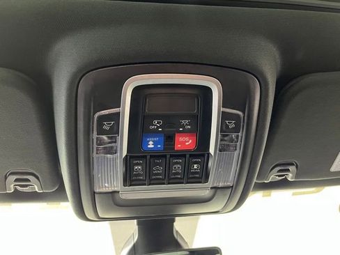 Used 2023 RAM 1500 Big Horn AWD/4WD image 37