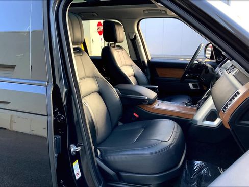 Used 2022 Land Rover Range Rover Westminster Edition image 8