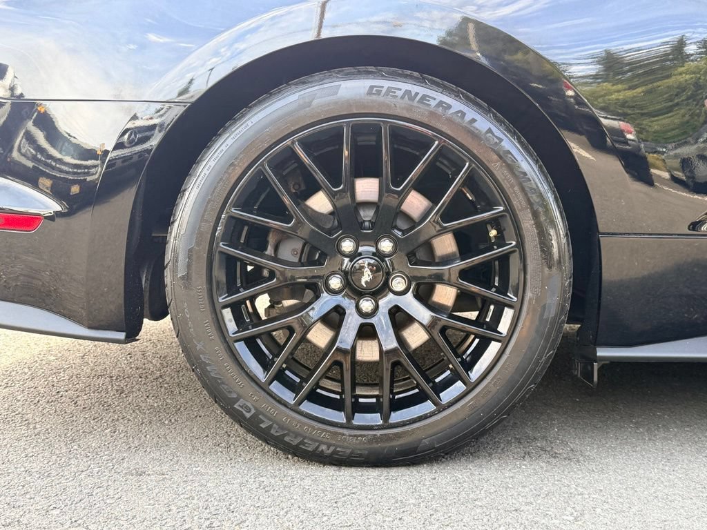 Used 2021 Ford Mustang GT Premium w/ GT Performance Package RWD image 30